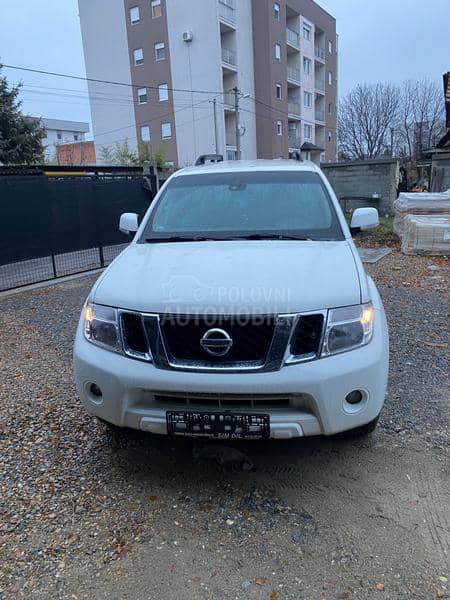 Nissan Pathfinder 