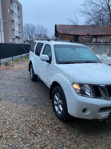 Nissan Pathfinder 