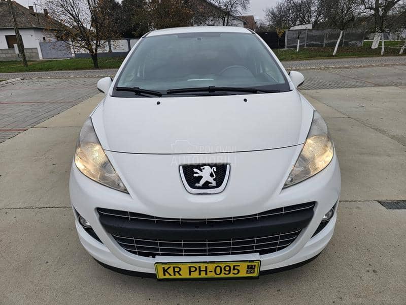 Peugeot 207 1.4 8V restajl