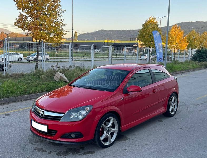 Opel Astra H GTC