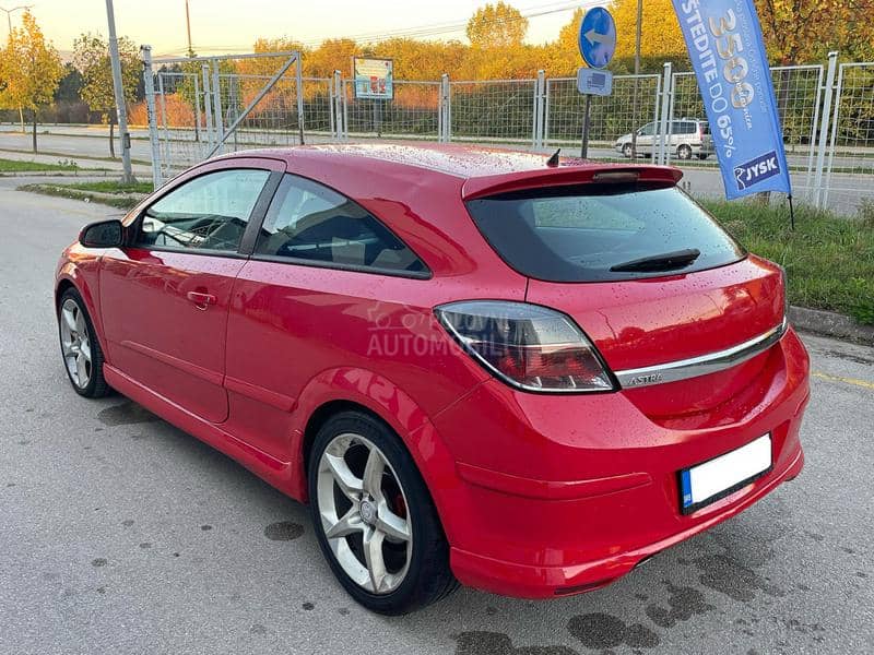 Opel Astra H GTC