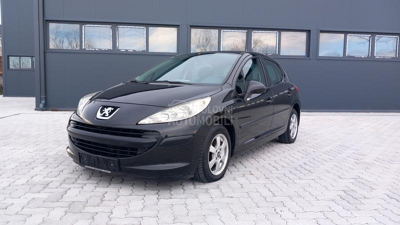 Peugeot 207 1.4 b PLANET N0V