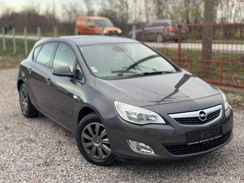 Opel Astra J 1.4 T0P