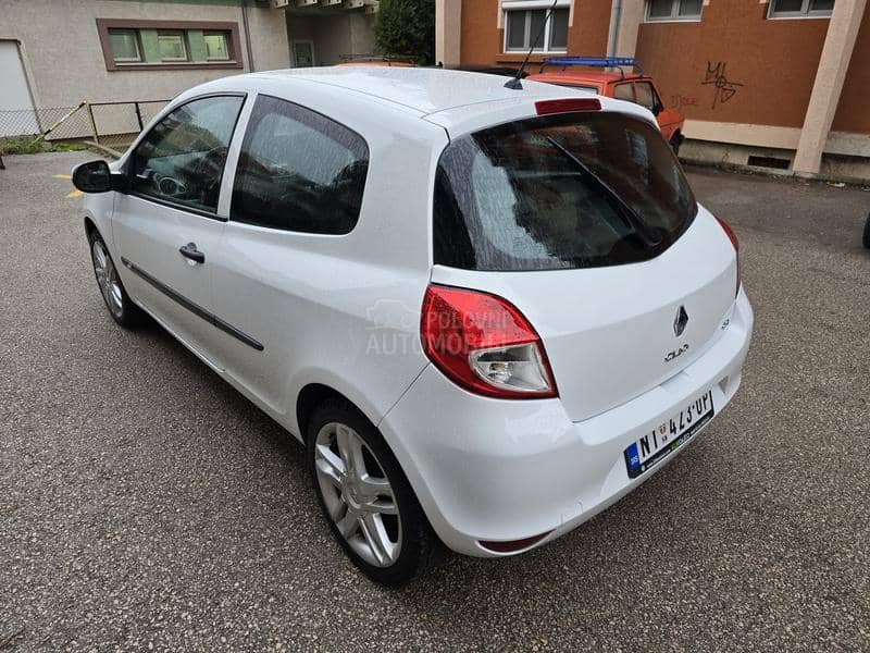 Renault Clio VREDI POGLEDATI