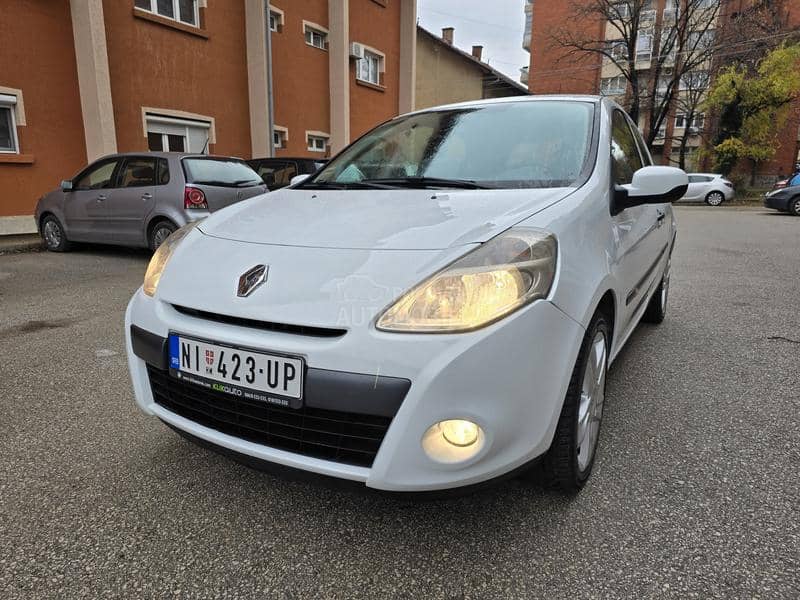 Renault Clio VREDI POGLEDATI