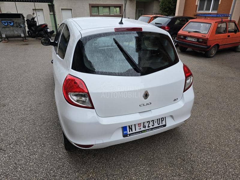 Renault Clio VREDI POGLEDATI