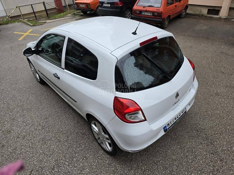 Renault Clio VREDI POGLEDATI