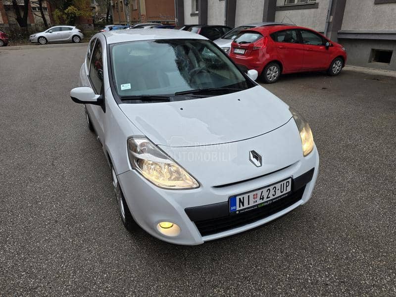 Renault Clio VREDI POGLEDATI