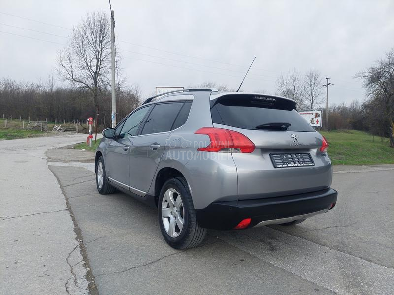 Peugeot 2008 1,2b