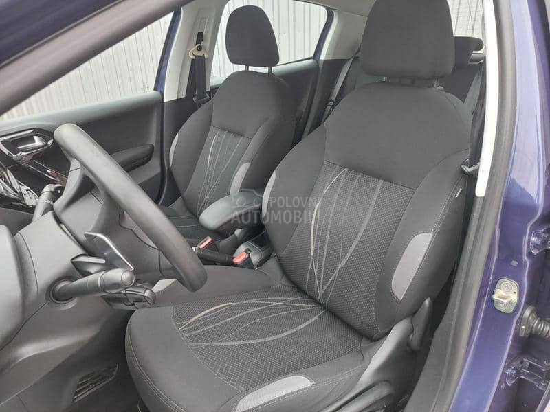 Peugeot 208 1.4 eHdi AUT0MATIK