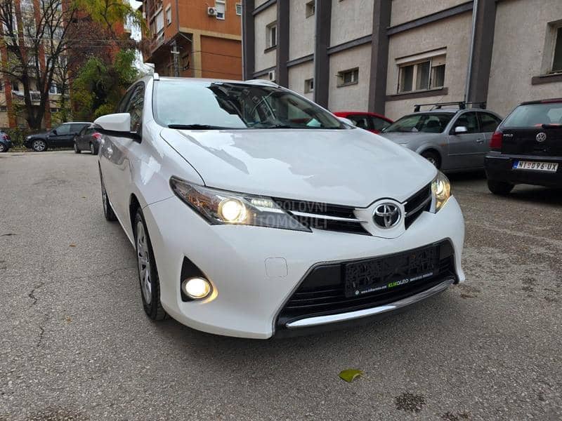 Toyota Auris 2.0 D 4 D