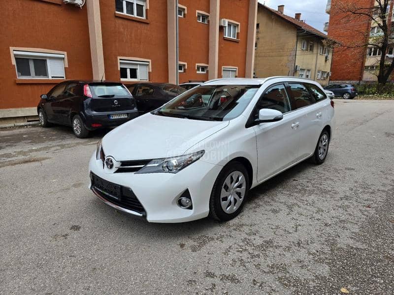 Toyota Auris 2.0 D 4 D