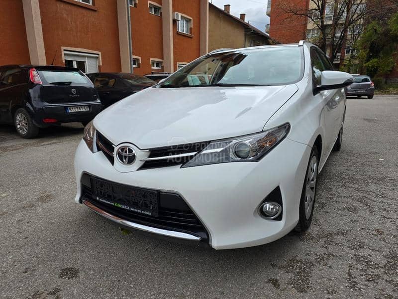 Toyota Auris 2.0 D 4 D