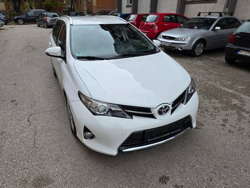 Toyota Auris 2.0 D 4 D