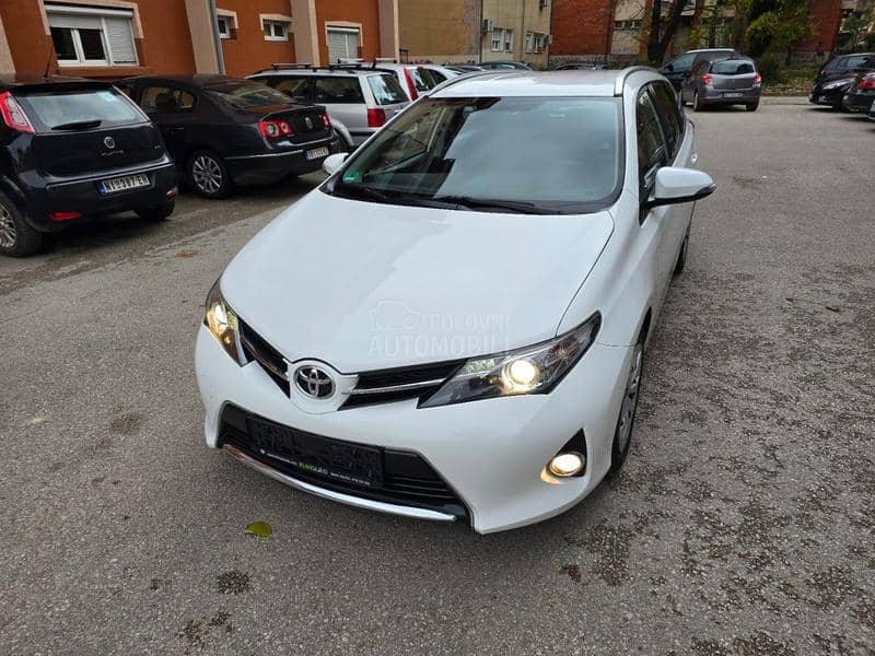 Toyota Auris 2.0 D 4 D