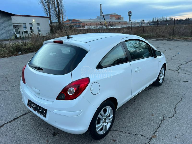 Opel Corsa D 1.3CDTI T.O.P