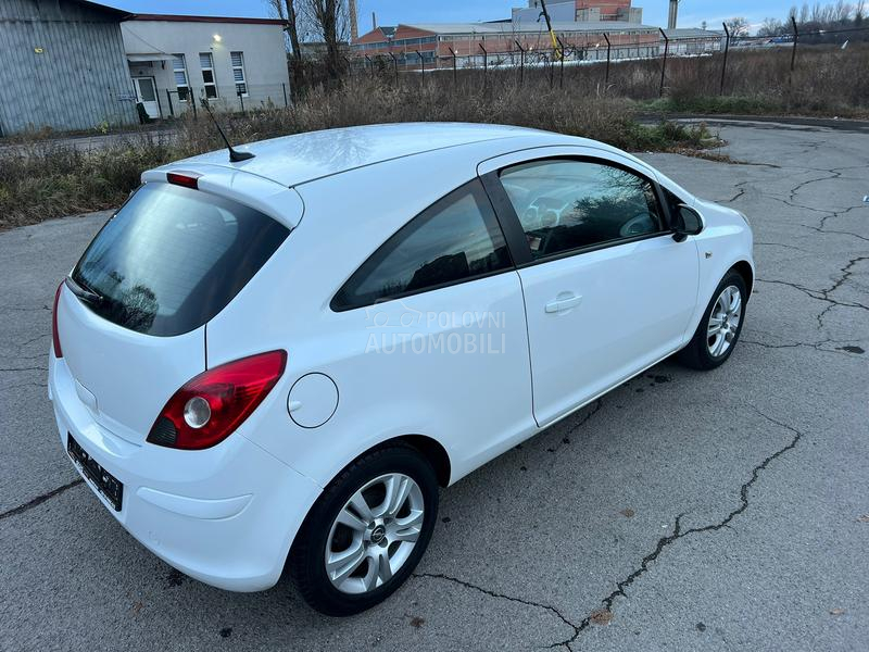 Opel Corsa D 1.3CDTI T.O.P