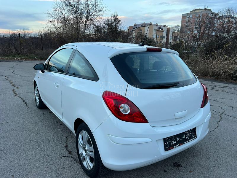 Opel Corsa D 1.3CDTI T.O.P