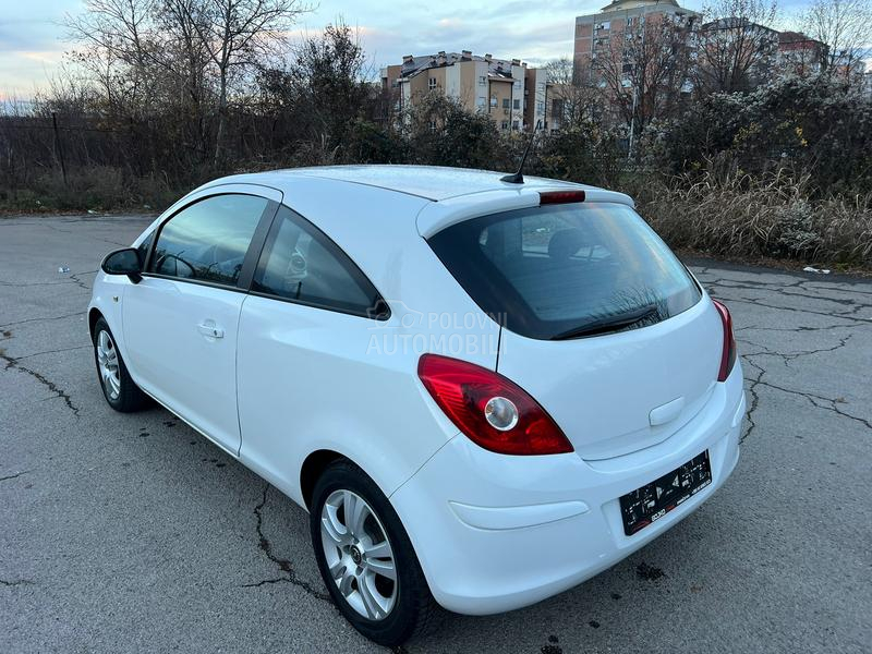 Opel Corsa D 1.3CDTI T.O.P