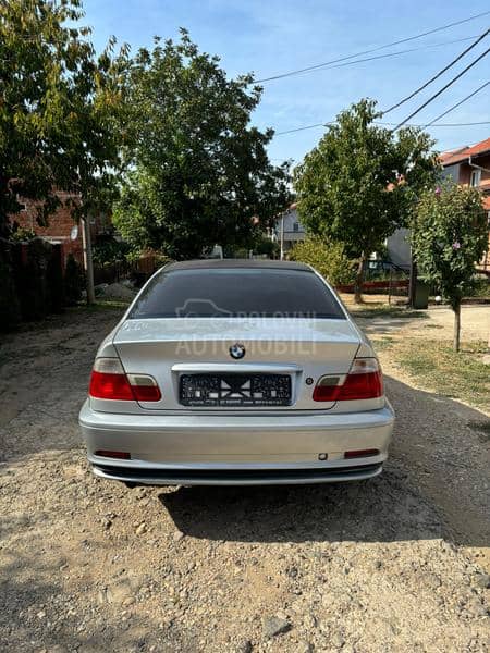 BMW 318 E46