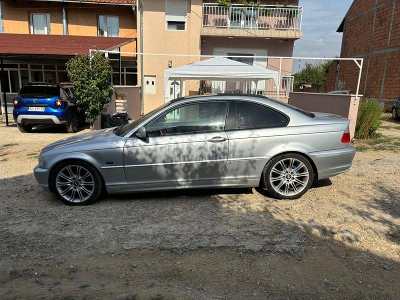 BMW 318 E46