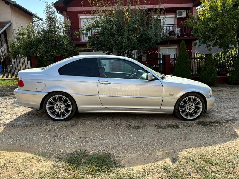 BMW 318 E46