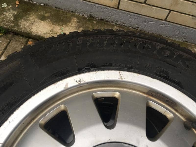 Hankook 195/65 R15 Zimska