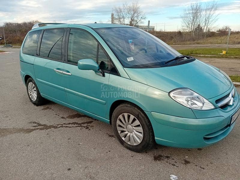 Citroen C8 