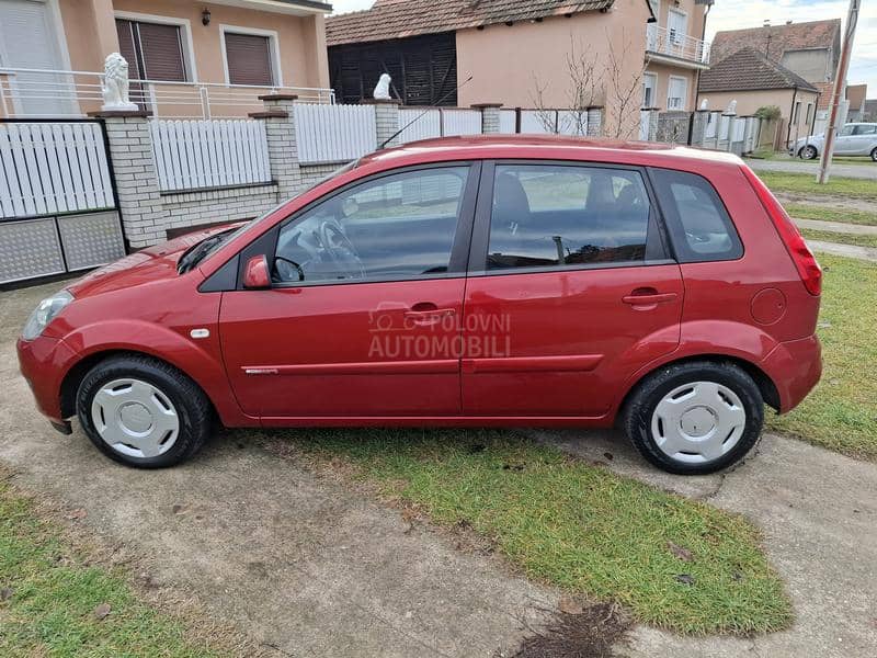 Ford Fiesta 1.3b