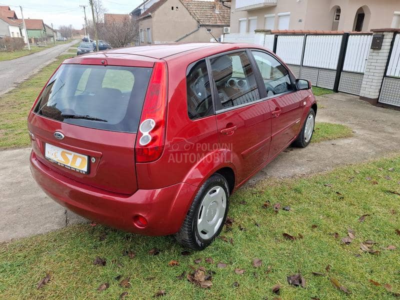 Ford Fiesta 1.3b