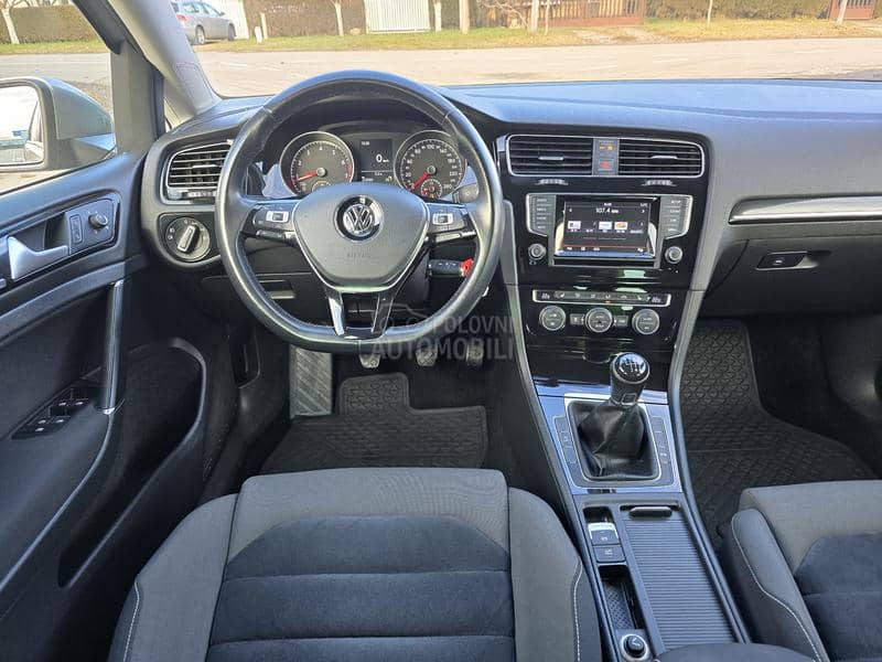 Volkswagen Golf 7 1.2TSI HIGHLINE