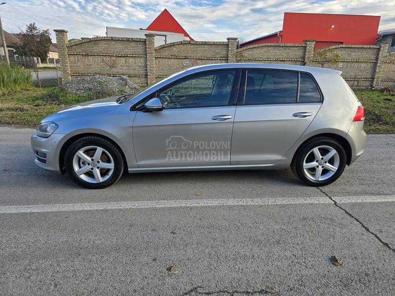 Volkswagen Golf 7 1.2TSI HIGHLINE