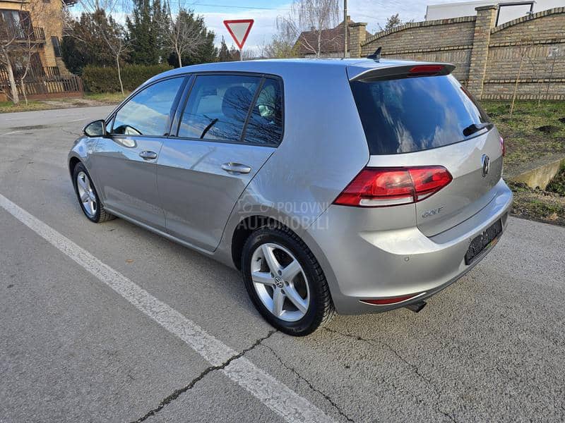 Volkswagen Golf 7 1.2TSI HIGHLINE