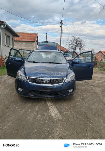 Kia cee`d sw 