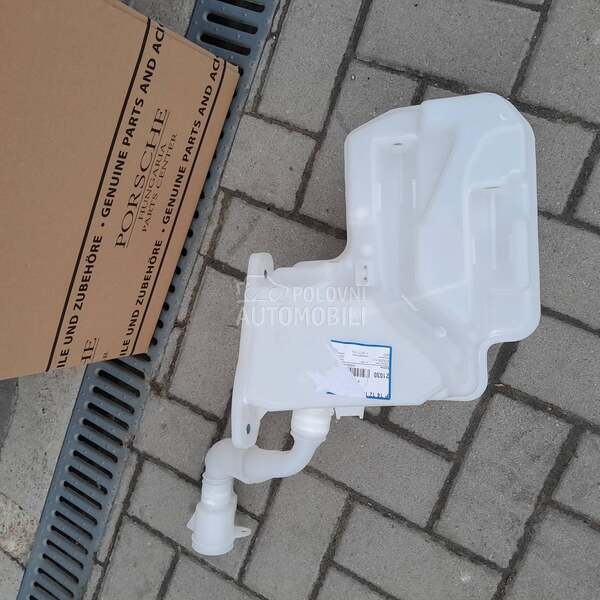 Boca za tecnost brisaca