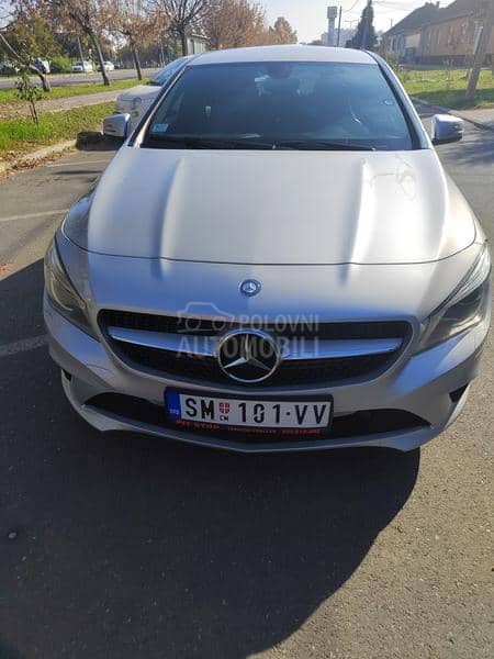 Mercedes Benz CLA 200 