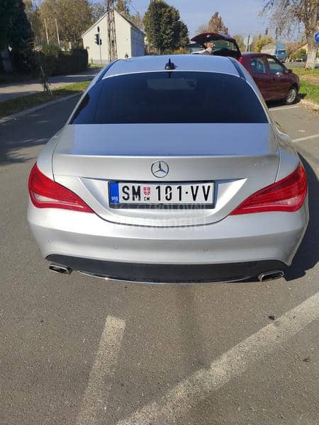 Mercedes Benz CLA 200 