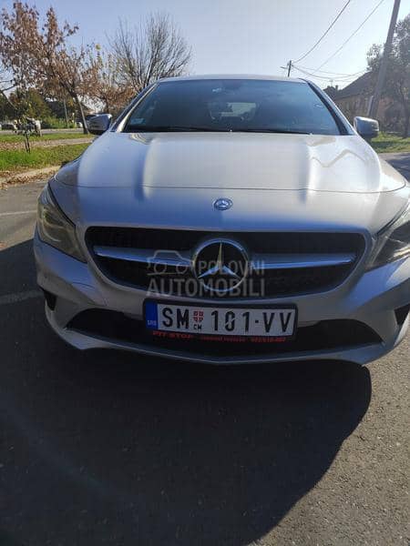 Mercedes Benz CLA 200 