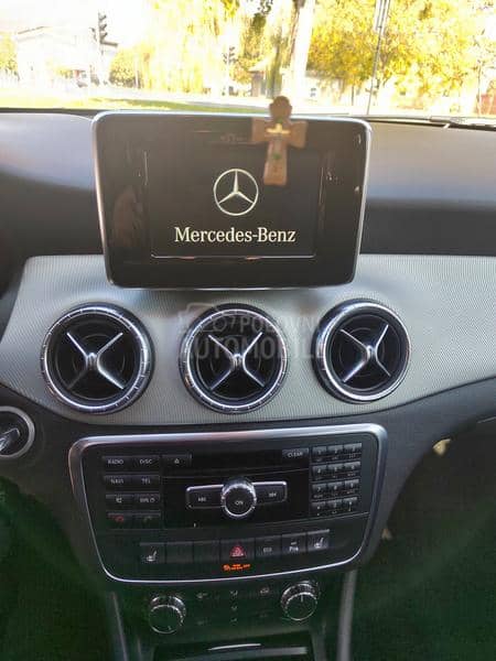 Mercedes Benz CLA 200 