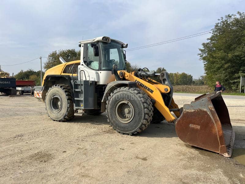 Liebherr L556