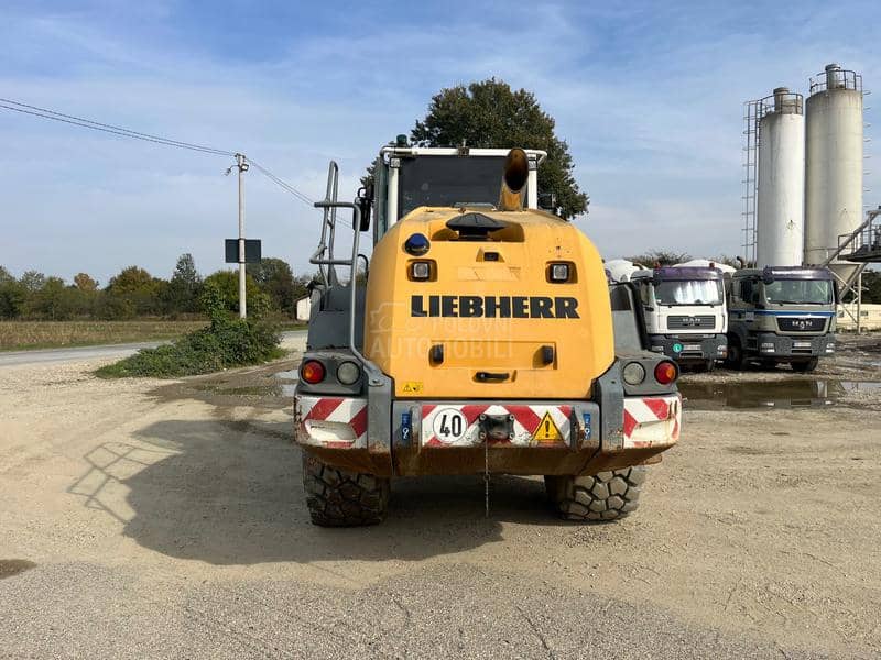 Liebherr L556