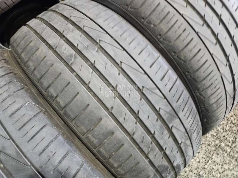 Barum 235/50 R19 Letnja