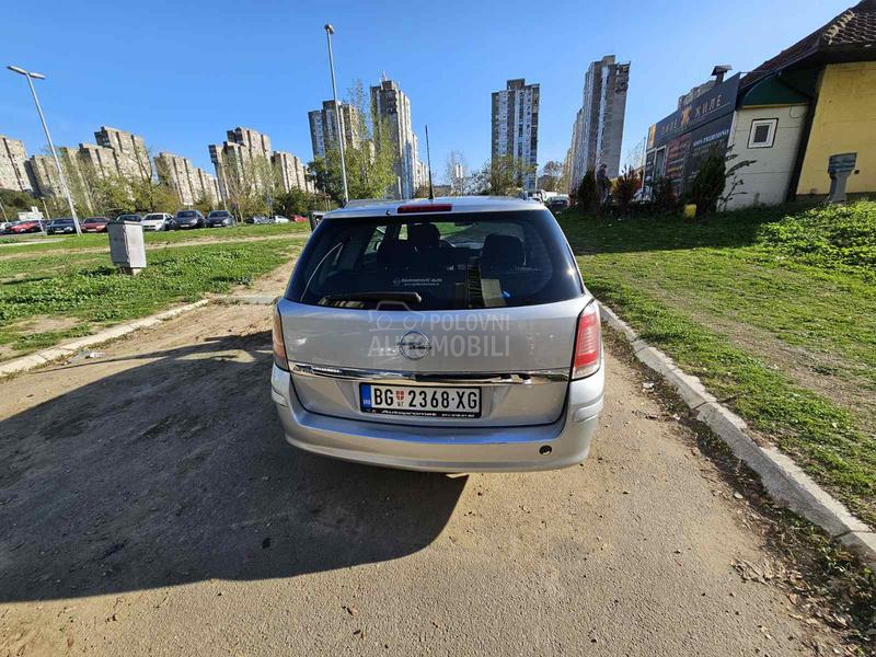 Opel Astra H 