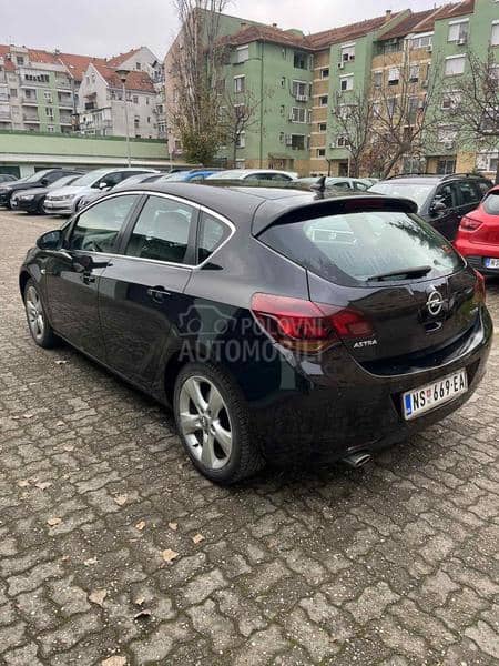 Opel Astra J 1.6 Turbo