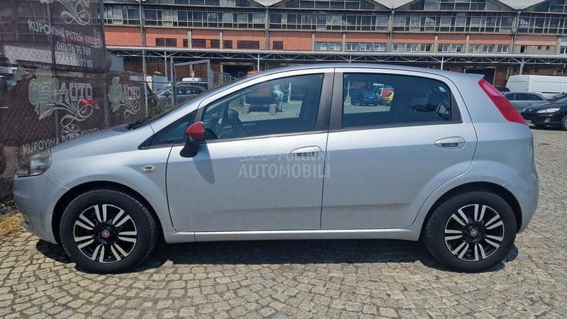 Fiat Grande Punto KREDlTl BEZ UCESCA