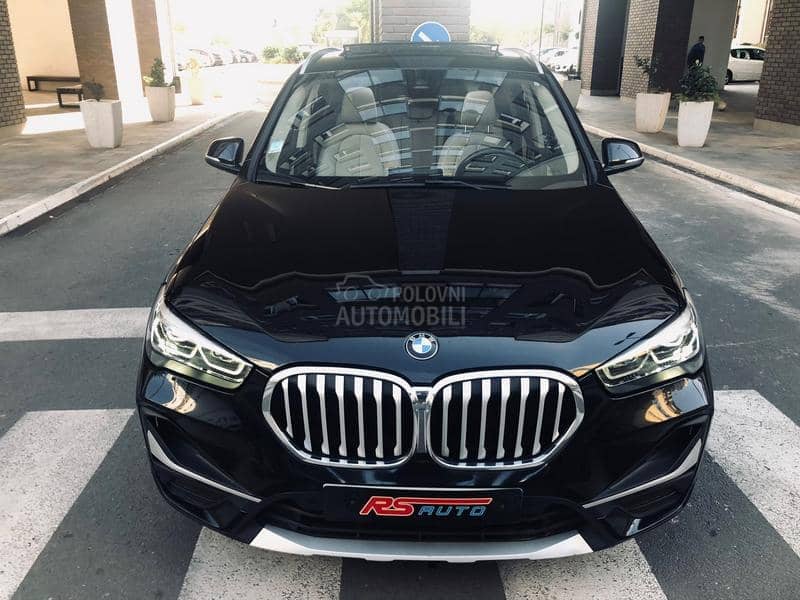 BMW X1 Pano