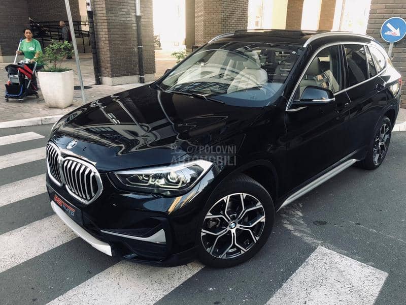 BMW X1 Pano