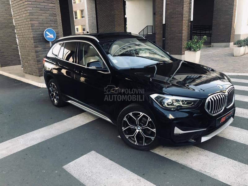 BMW X1 Pano