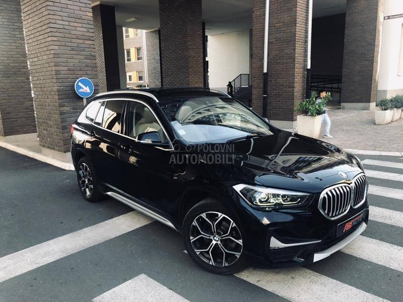 BMW X1 Pano