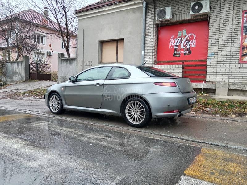 Alfa Romeo GT 